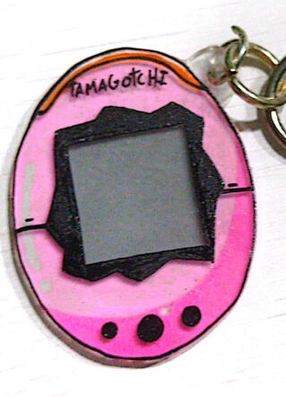 (A) Tamagotchi rosa fanart