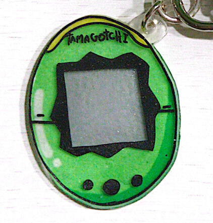 (A) Tamagotchi verde fanart