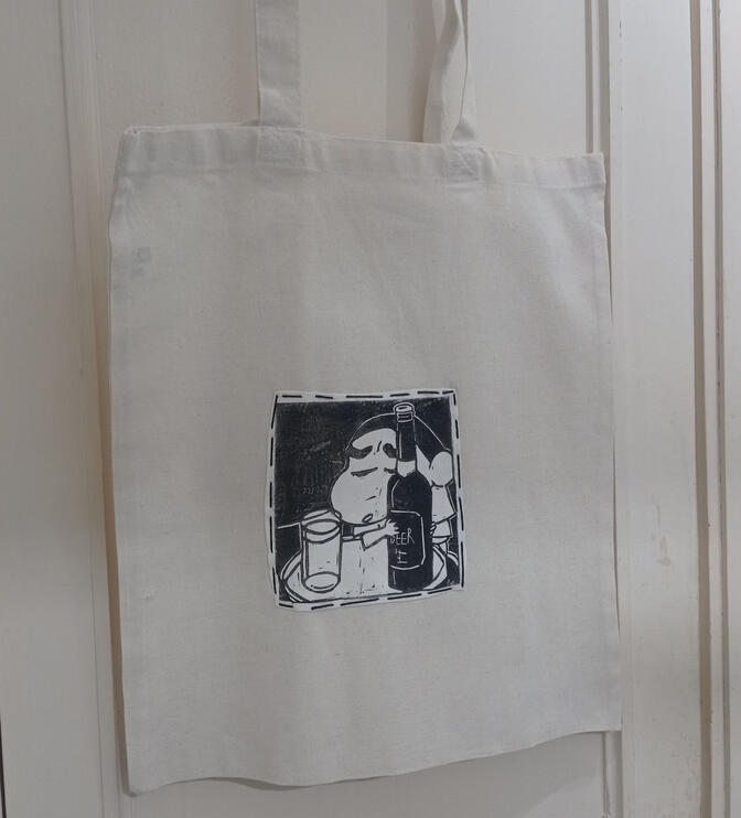 (A)Shin chan con cerveza negro